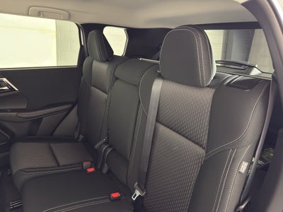 2026 Mitsubishi Outlander ES