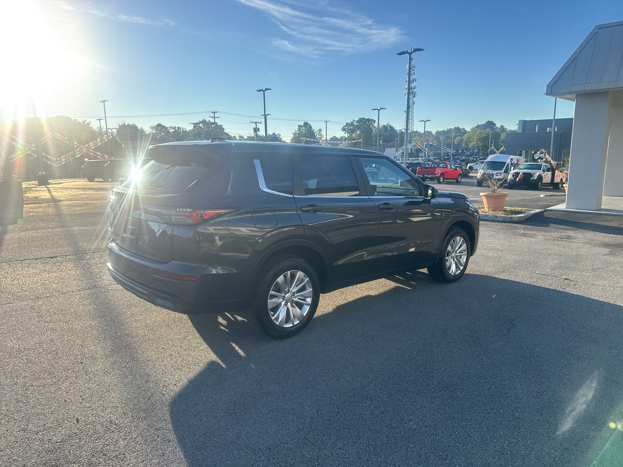 2026 Mitsubishi Outlander ES