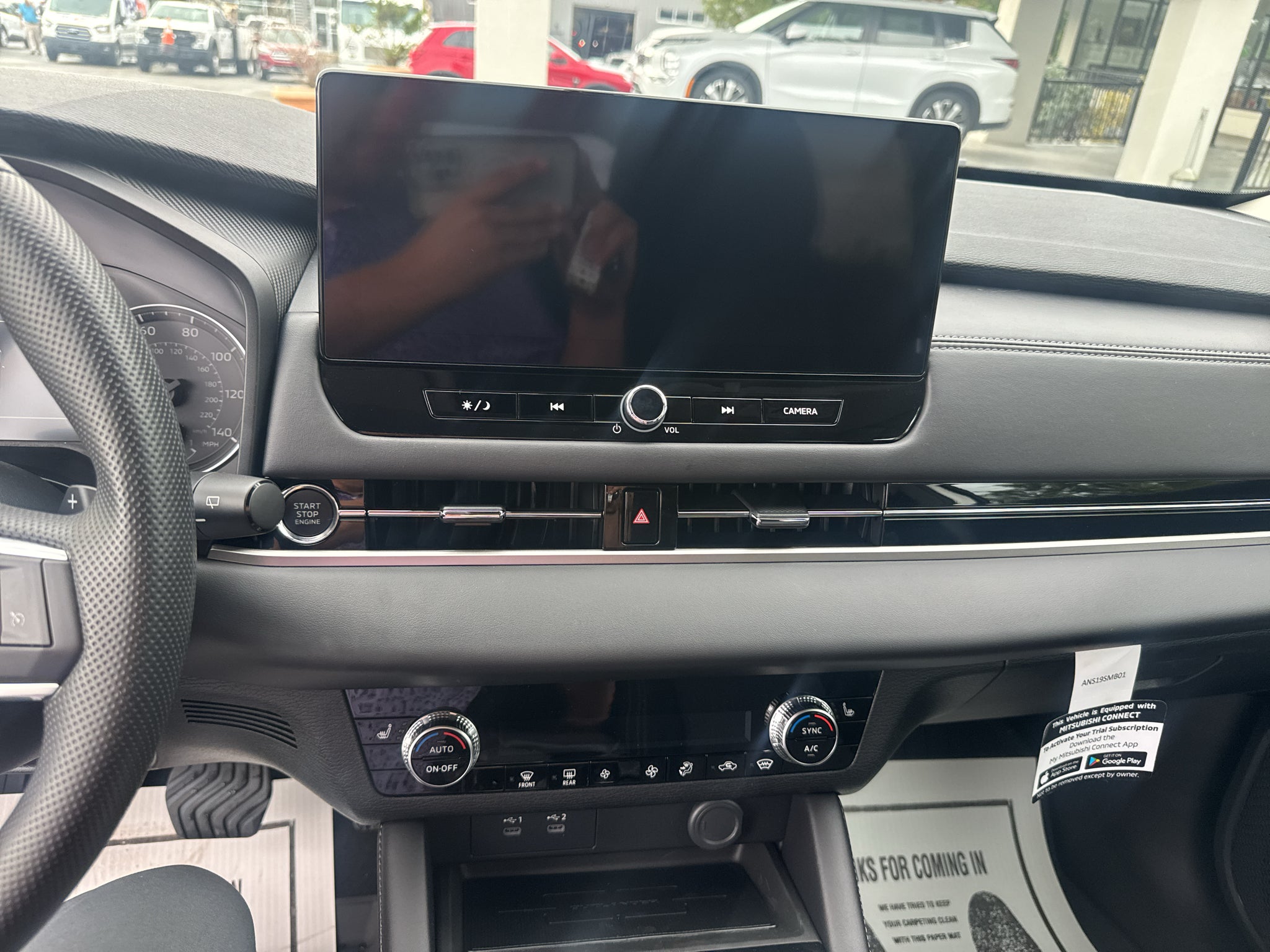 2026 Mitsubishi Outlander ES