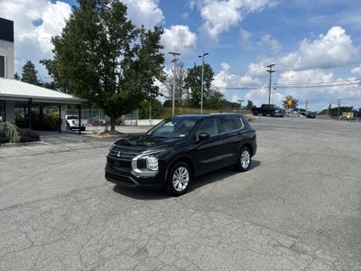 2026 Mitsubishi Outlander ES