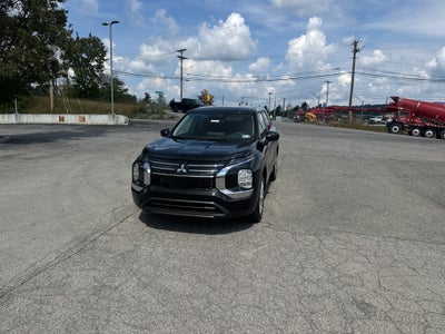 2026 Mitsubishi Outlander ES