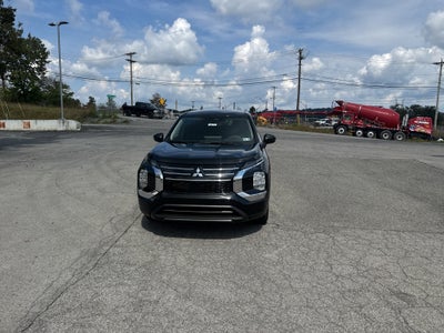 2026 Mitsubishi Outlander ES