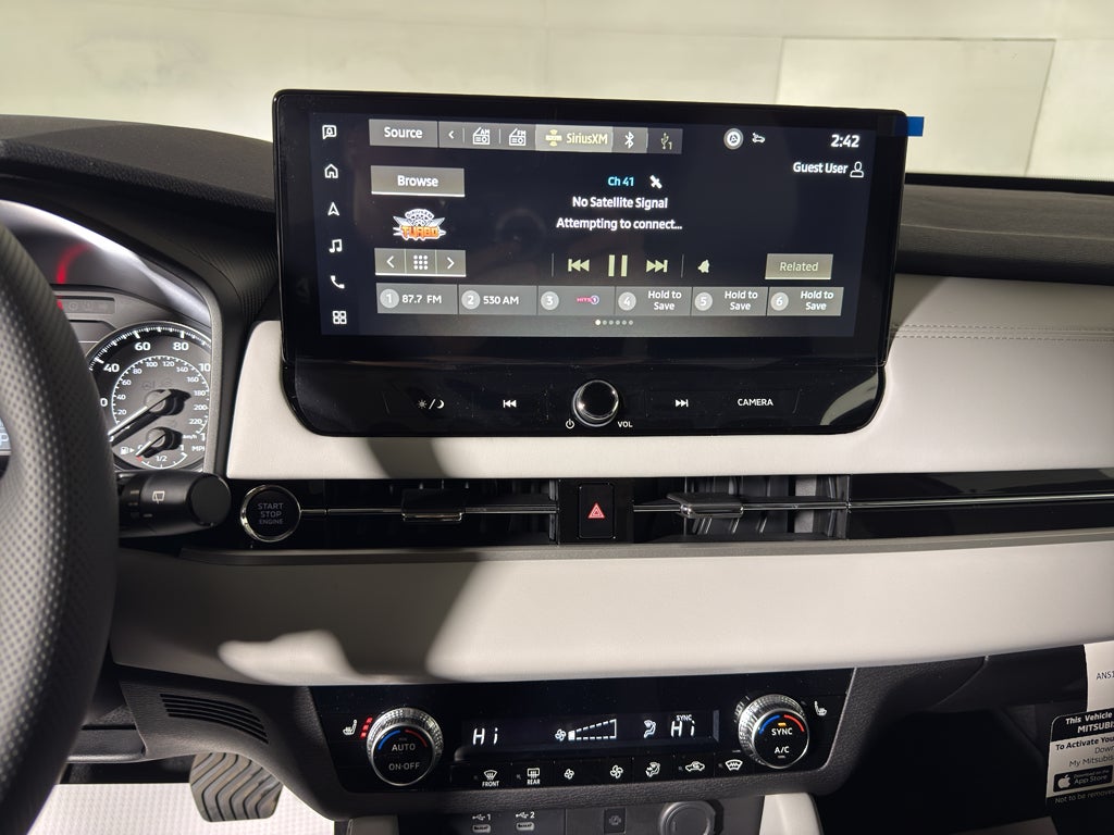 2025 Mitsubishi Outlander SE