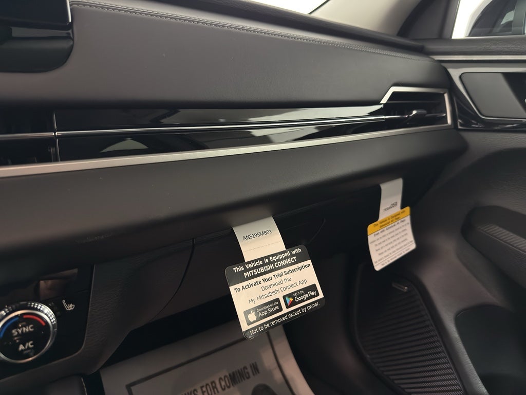 2026 Mitsubishi Outlander SE