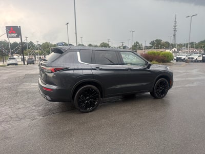 2026 Mitsubishi Outlander LE