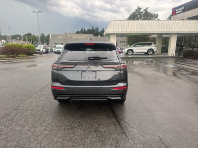 2026 Mitsubishi Outlander LE