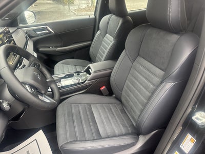2026 Mitsubishi Outlander LE
