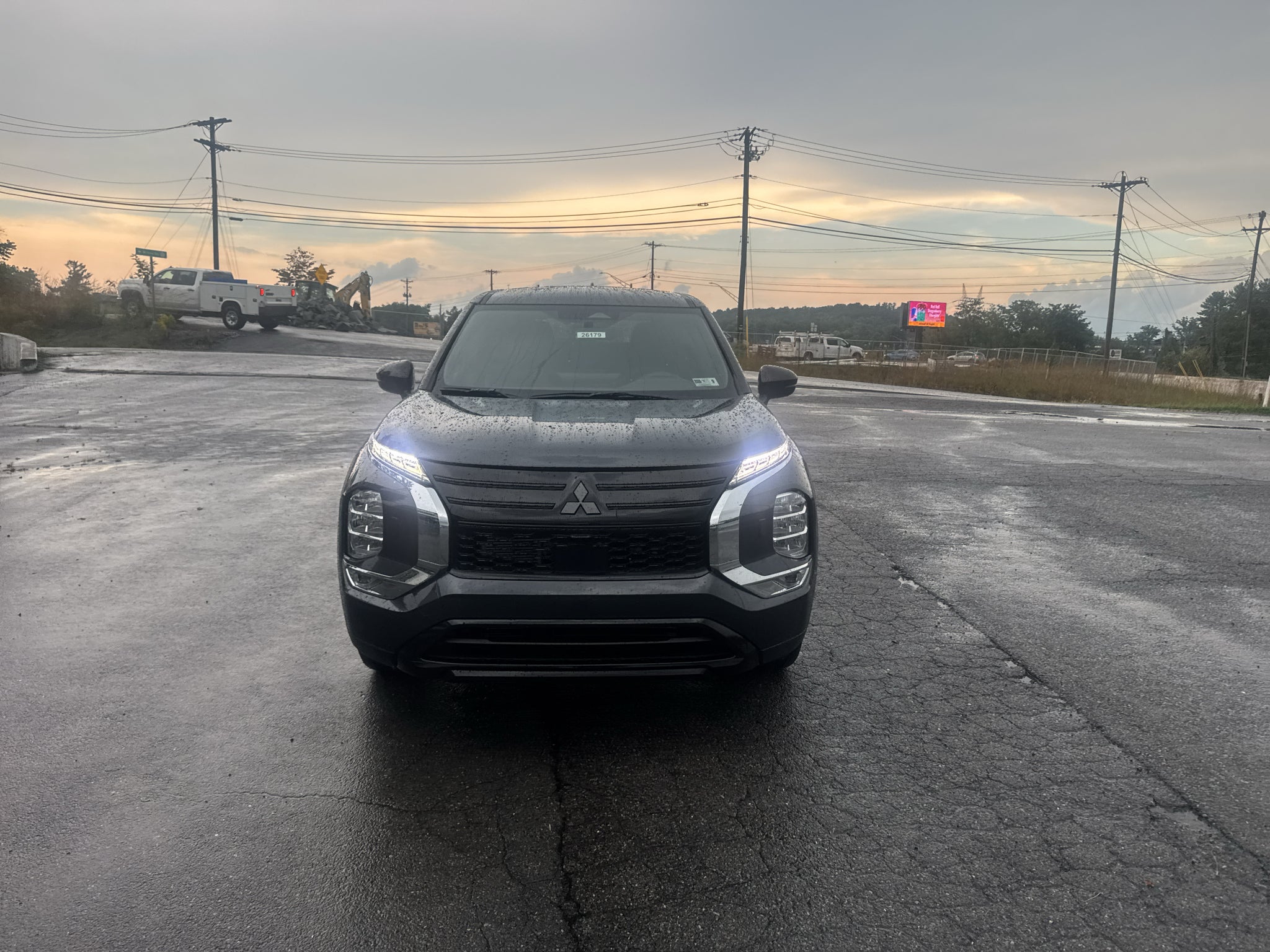 2026 Mitsubishi Outlander LE