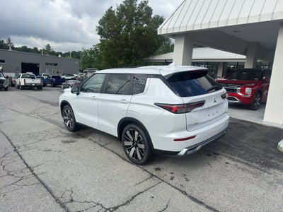 2026 Mitsubishi Outlander SE