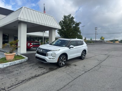 2026 Mitsubishi Outlander SE