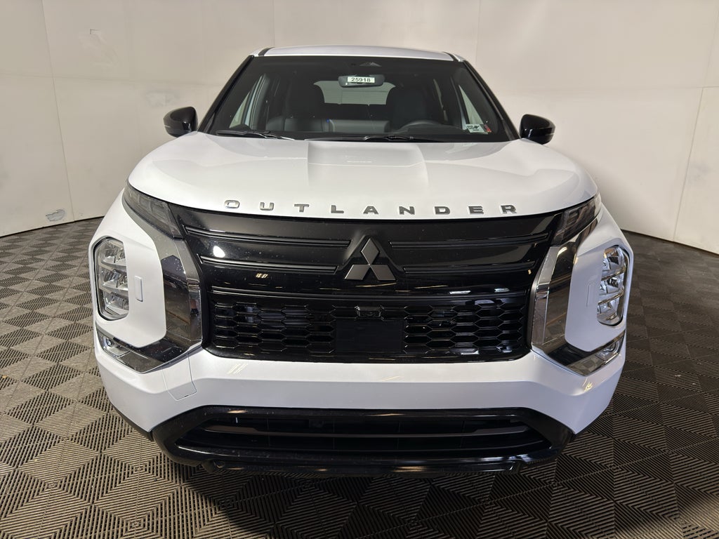 2026 Mitsubishi Outlander LE