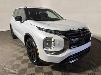 2026 Mitsubishi Outlander LE