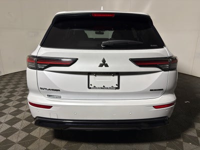 2026 Mitsubishi Outlander LE
