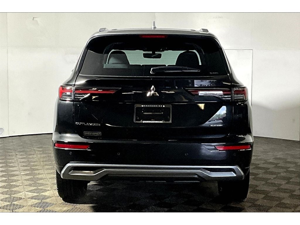 2025 Mitsubishi Outlander Platinum Edition