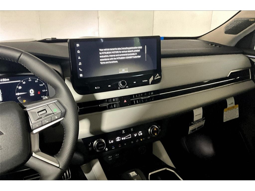 2025 Mitsubishi Outlander Platinum Edition