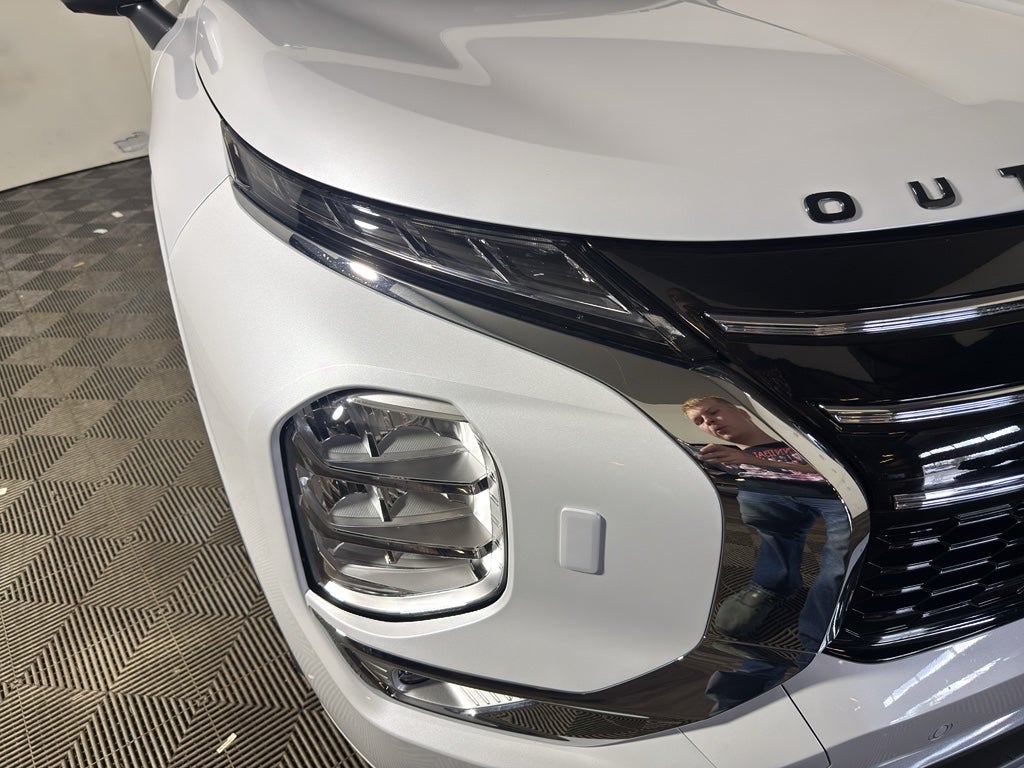 2026 Mitsubishi Outlander SEL