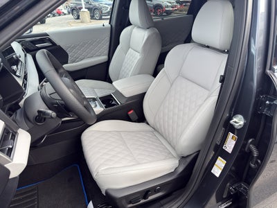 2025 Mitsubishi Outlander PHEV SEL