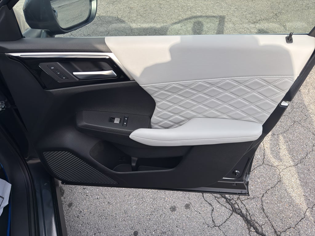 2025 Mitsubishi Outlander PHEV SEL