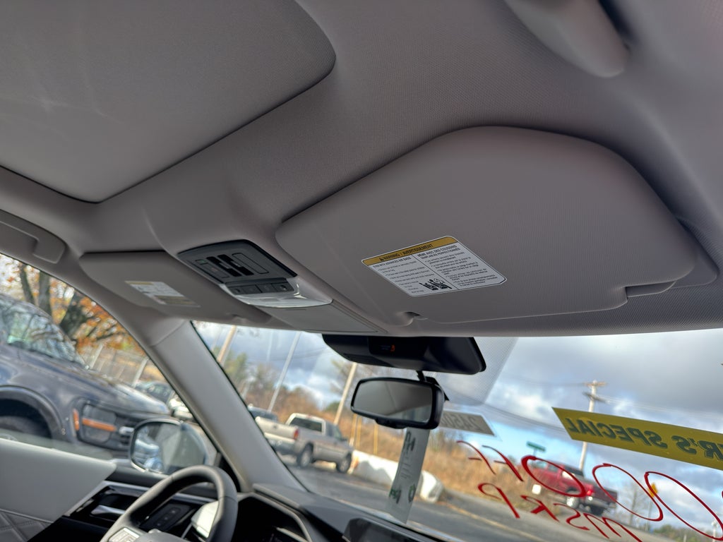 2025 Mitsubishi Outlander PHEV SEL