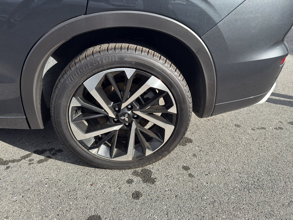 2025 Mitsubishi Outlander PHEV SEL