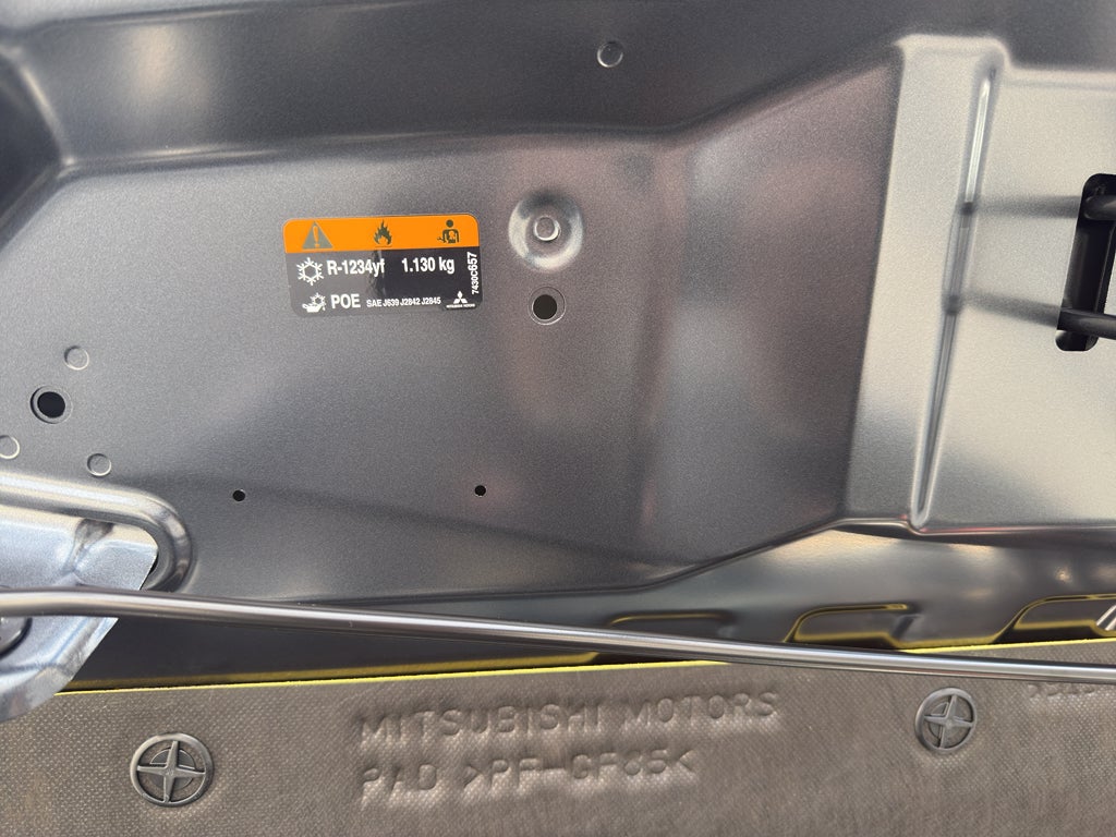 2025 Mitsubishi Outlander PHEV SEL