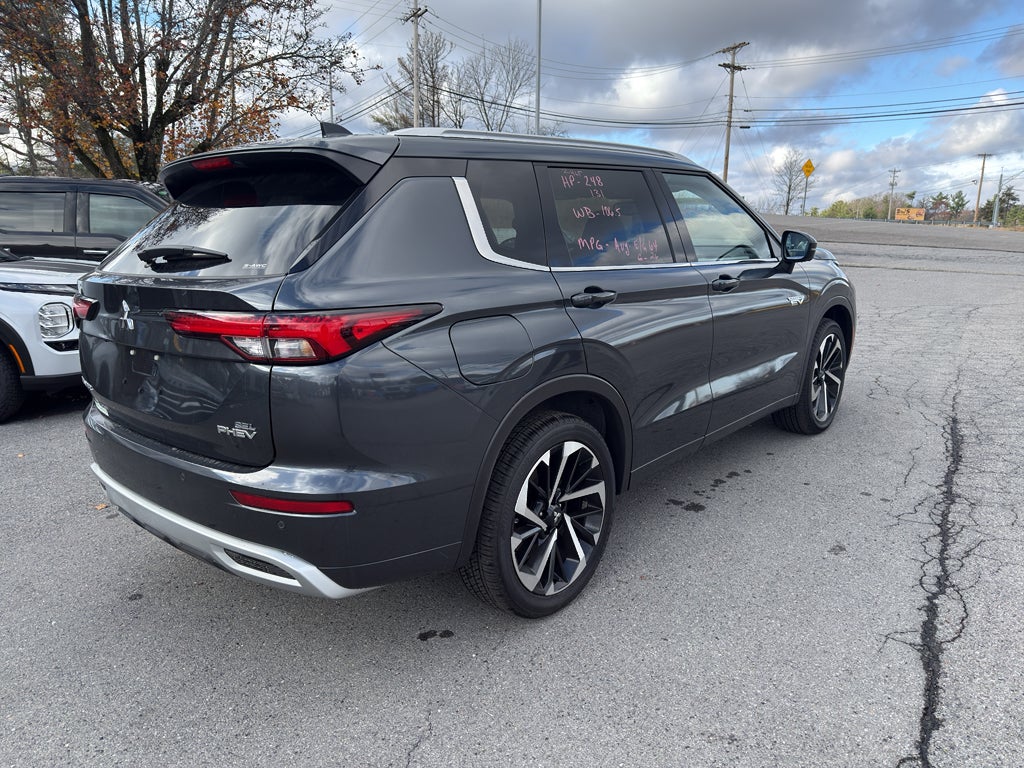 2025 Mitsubishi Outlander PHEV SEL