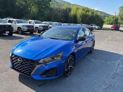 2025 Nissan Altima SR