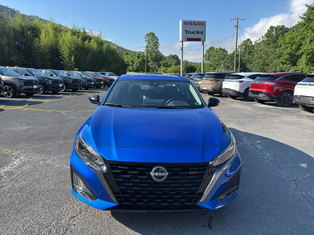 2025 Nissan Altima SR