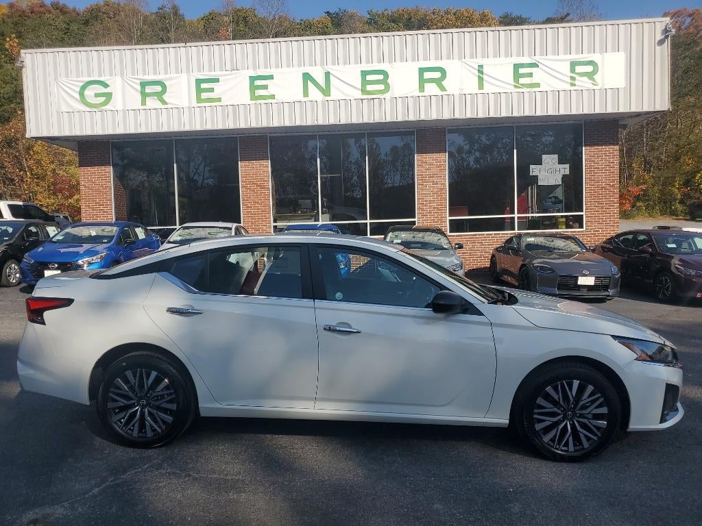 2025 Nissan Altima SV