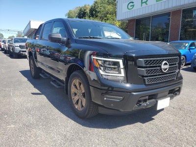 2024 Nissan Titan SV