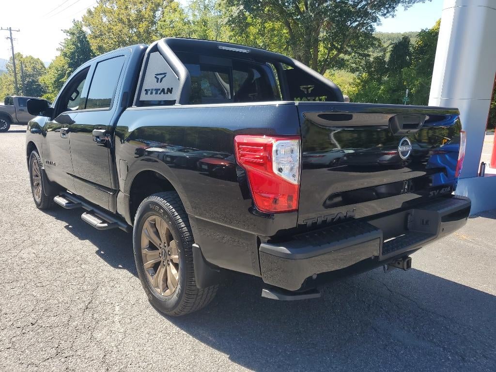 2024 Nissan Titan SV