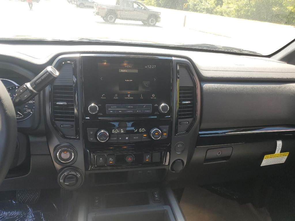 2024 Nissan Titan SV