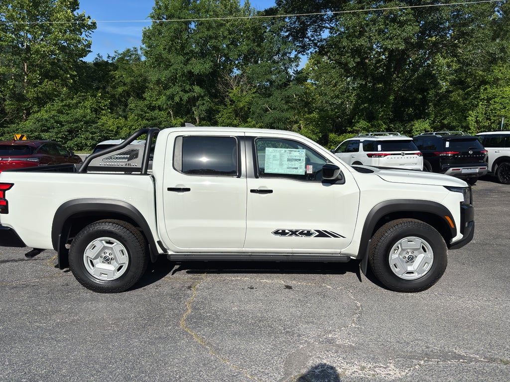 2024 Nissan Frontier SV