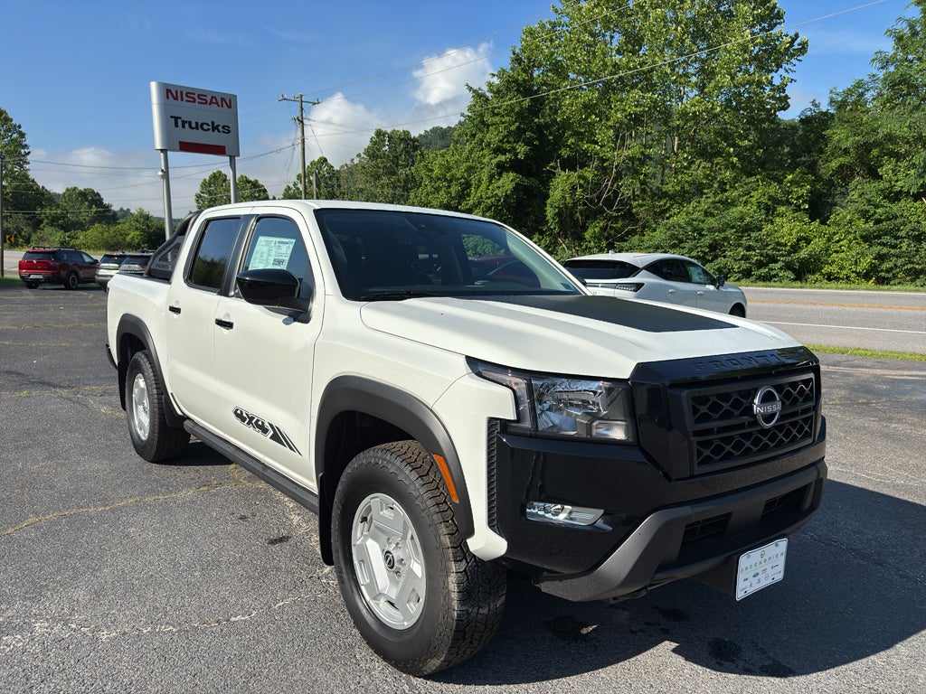 2024 Nissan Frontier SV