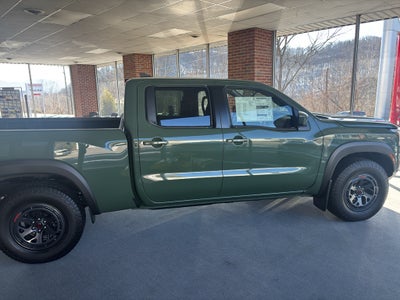 2025 Nissan Frontier SV