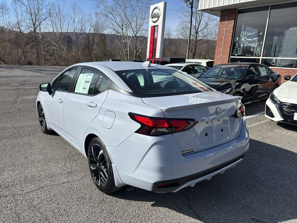 2025 Nissan Versa SR