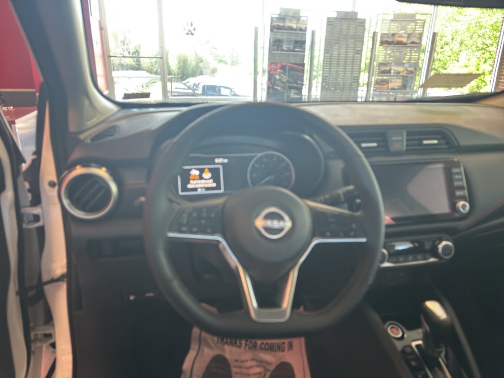 2025 Nissan Versa SR