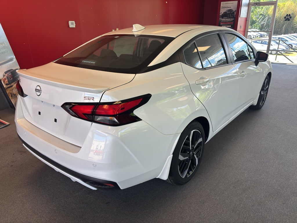 2025 Nissan Versa SR
