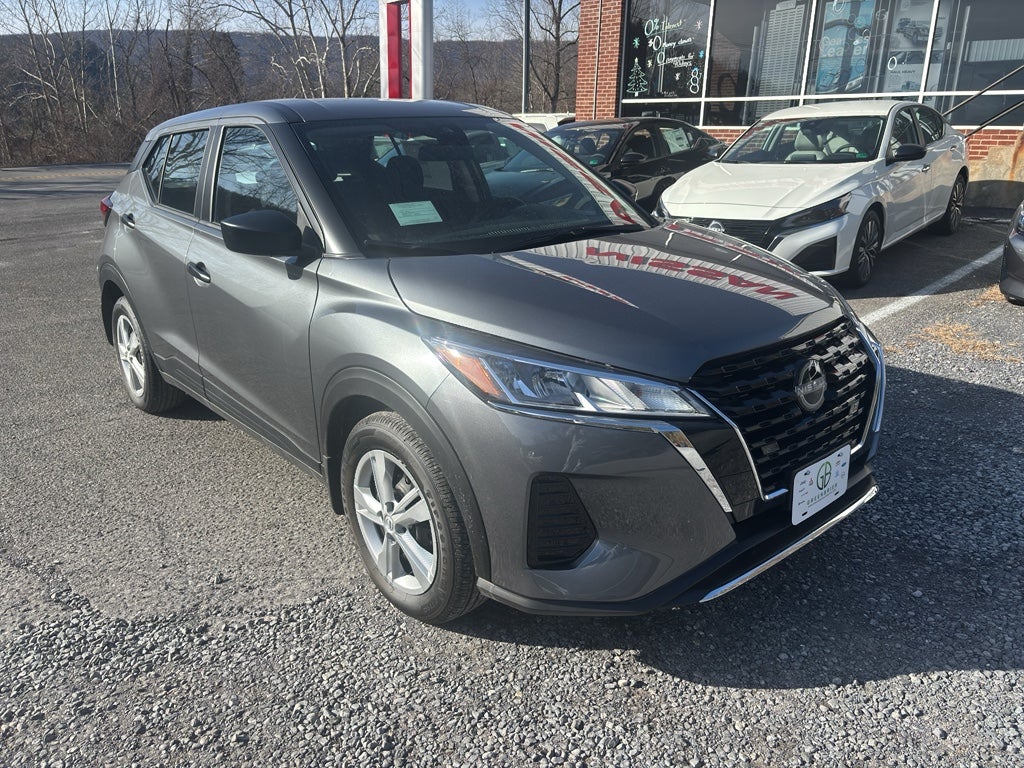 2025 Nissan Kicks Play S