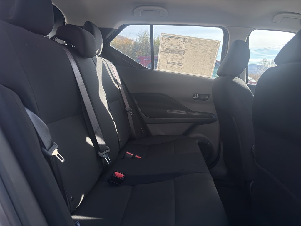 2025 Nissan Kicks Play S