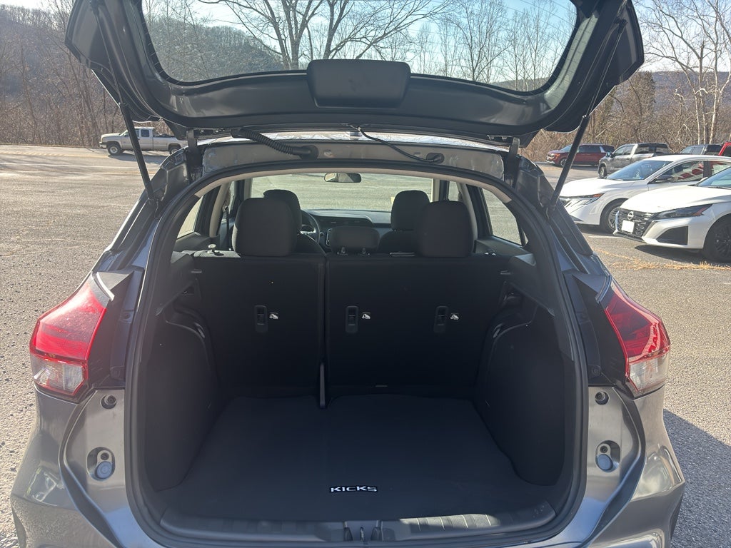 2025 Nissan Kicks Play S