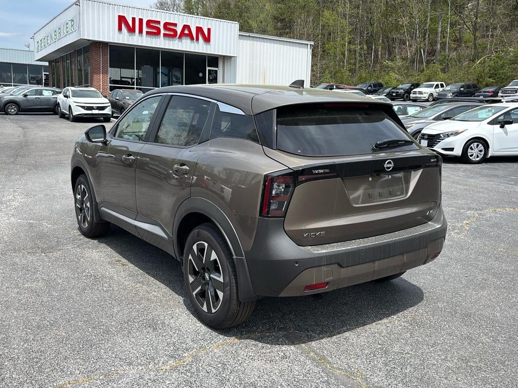 2025 Nissan Kicks SV