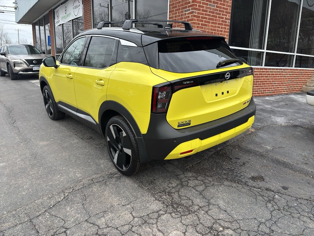 2026 Nissan Kicks SR