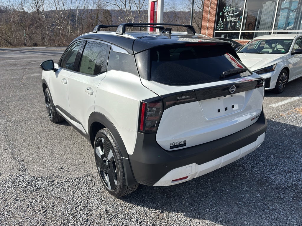 2026 Nissan Kicks SR