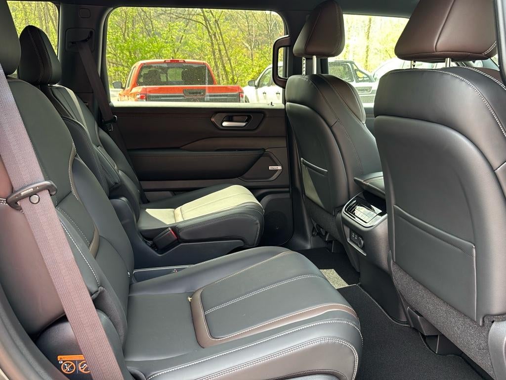 2025 Nissan Armada SL