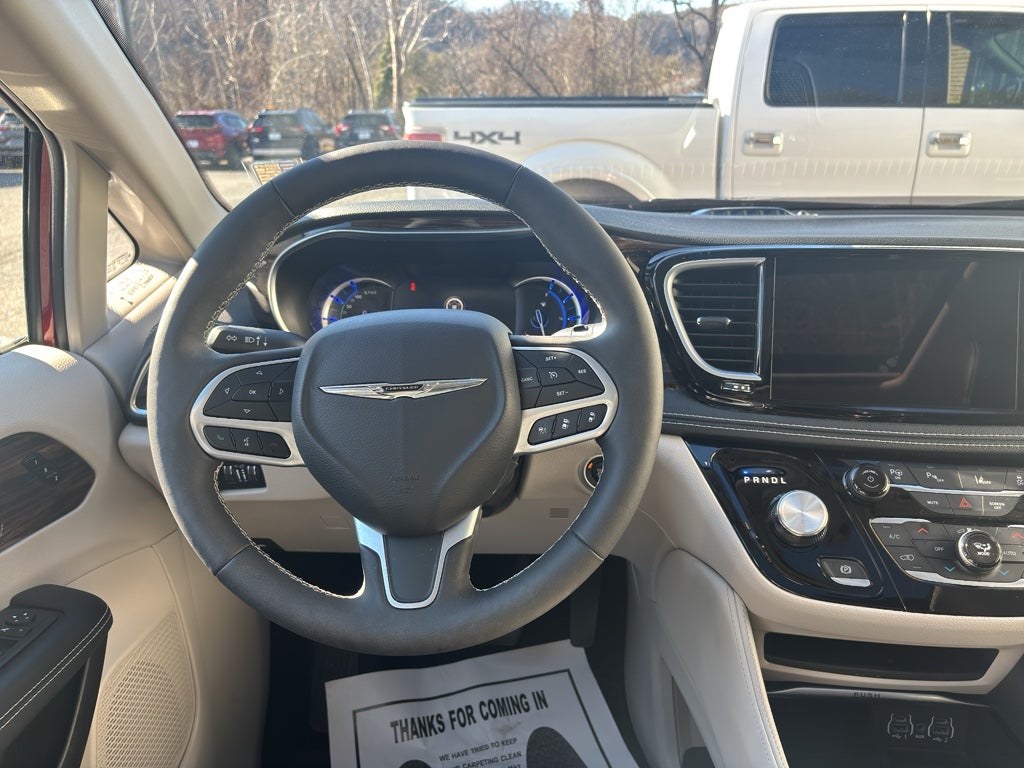 2023 Chrysler Pacifica Hybrid Limited