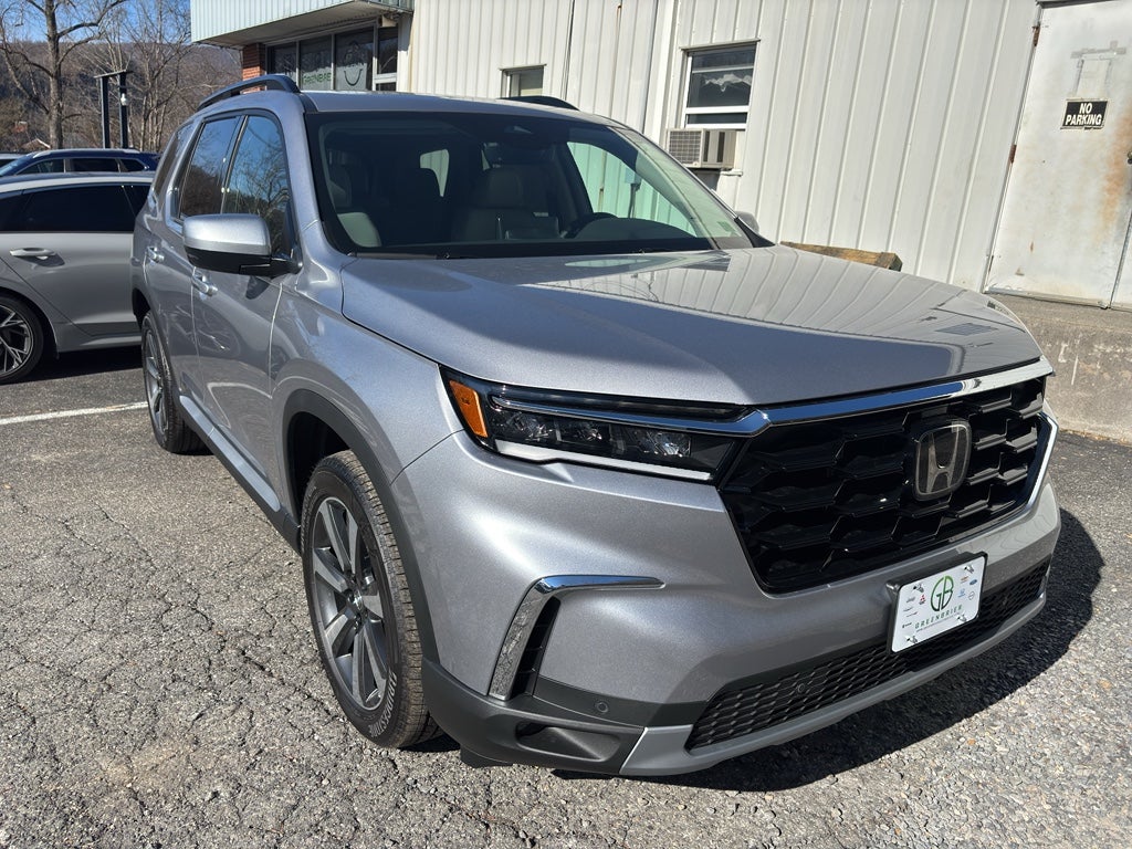 2025 Honda Pilot Touring