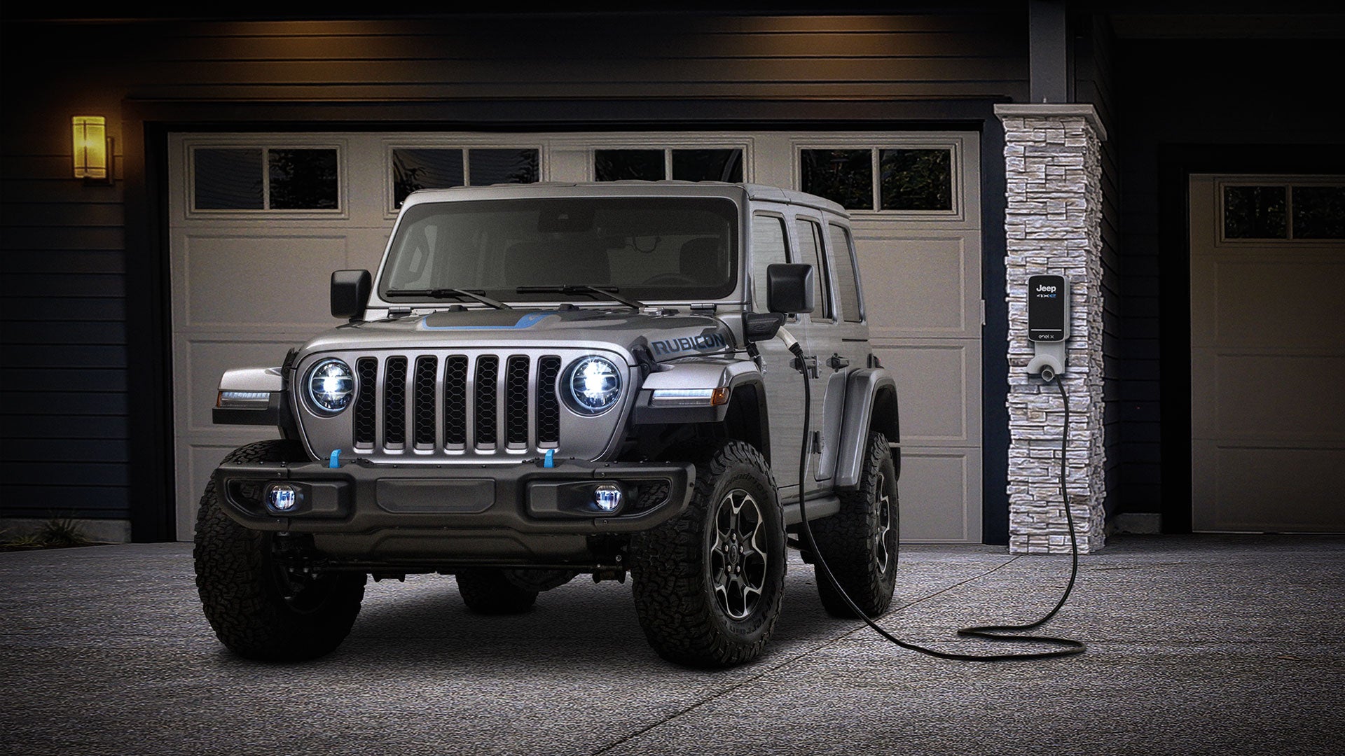 /static/brand-jeep/LEV/Gallery/14-Wrangler-Charging.jpg